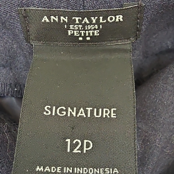 Ann Taylor Elegant Black Trousers - Picture 2 of 4